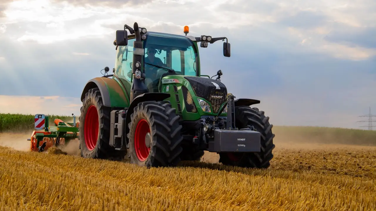 Agricultori și e-Factura 2026: obligatoriu sau opțional?